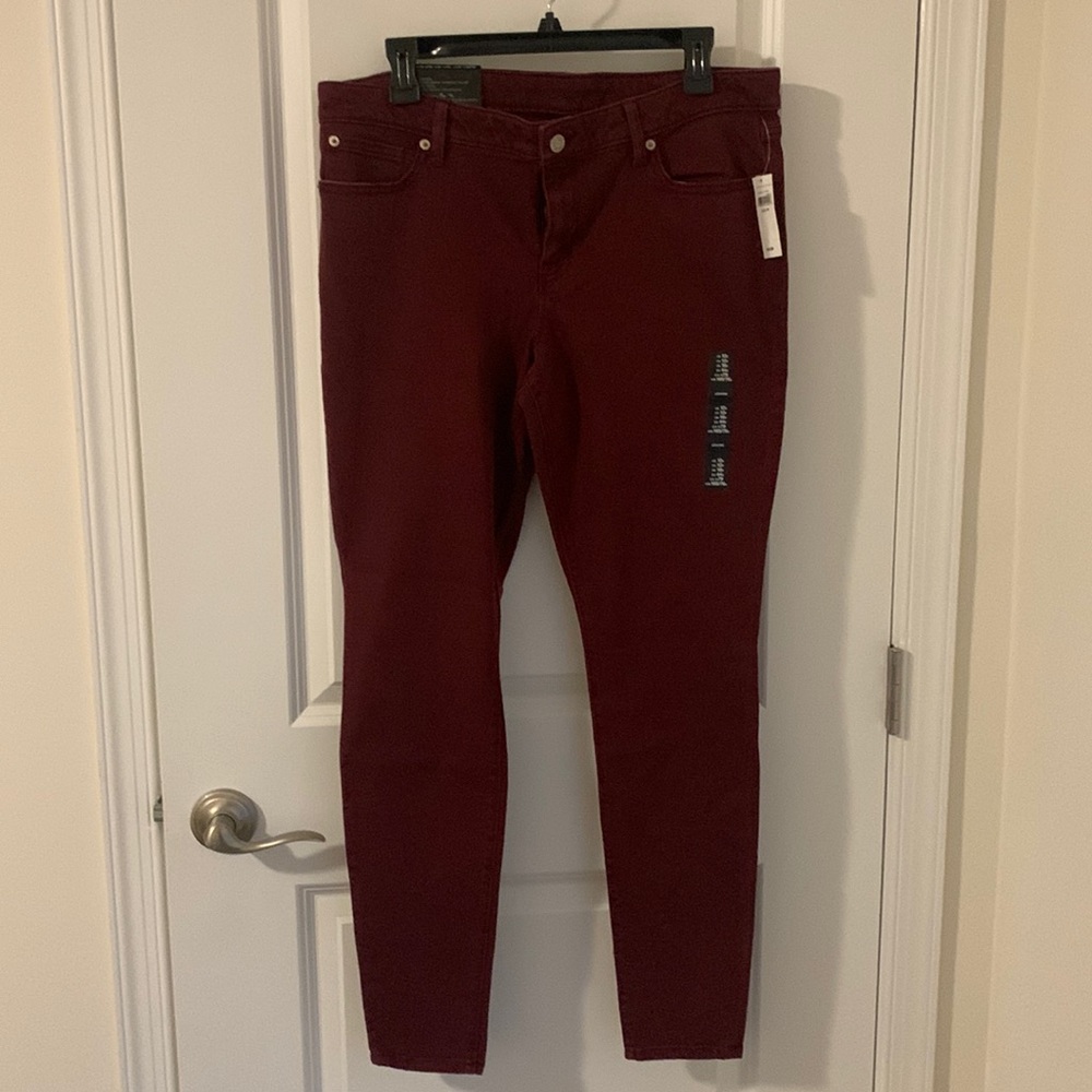 NWT Gap Factory Jeggings - Maroon Size 12R - Mid Rise Skinny - Never Worn